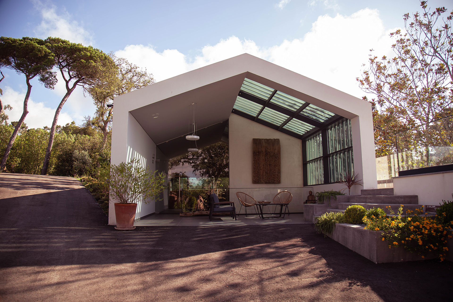 stay-lisbon-accommodation-events-weddings-corporate-catering-lisboa-spa-booking-massage-venue-rental-local-hotel-villa-alojamento-reservar-casamentos-eventos