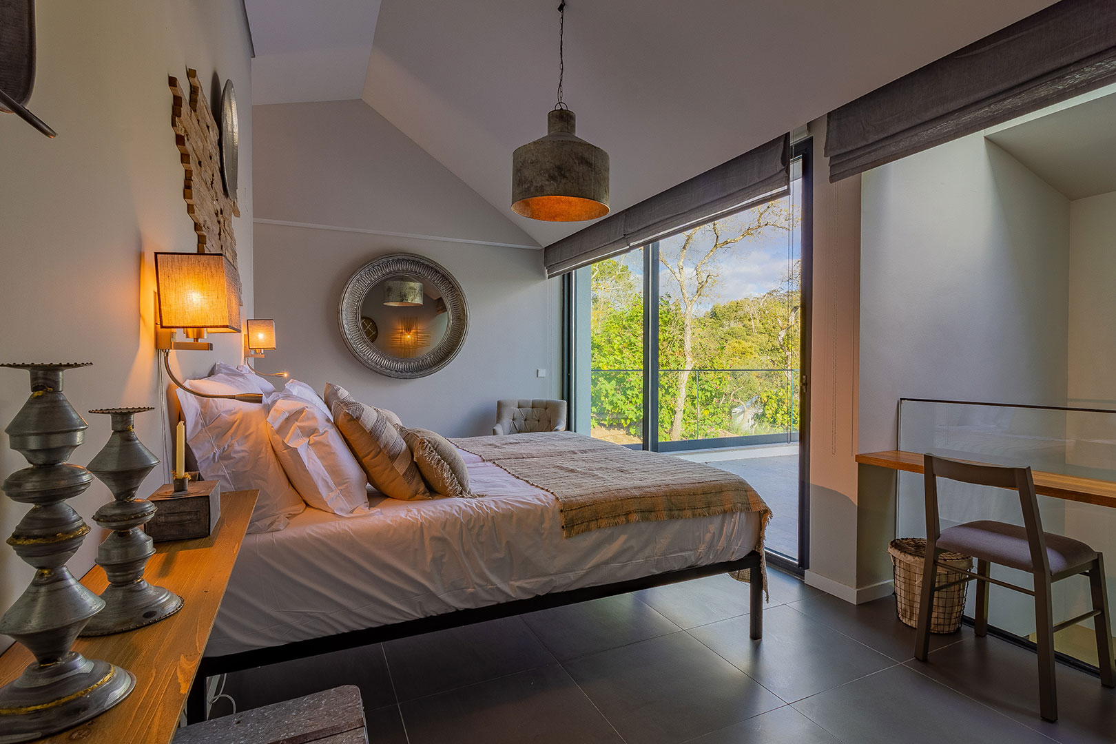 stay-lisbon-accommodation-events-weddings-corporate-catering-lisboa-spa-booking-massage-venue-rental-local-hotel-villa-alojamento-reservar-casamentos-eventos