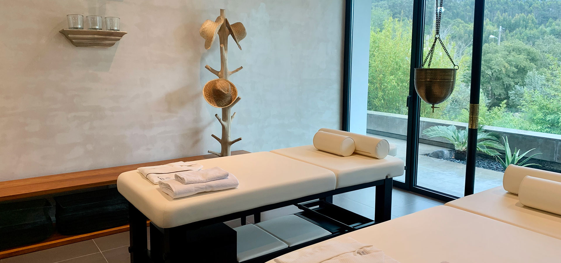 Stay in Lisbon. Best accommodation, events, weddings, corporate, conferences, catering, spa, villa & hotel rental. Book now for unforgettable experiences.