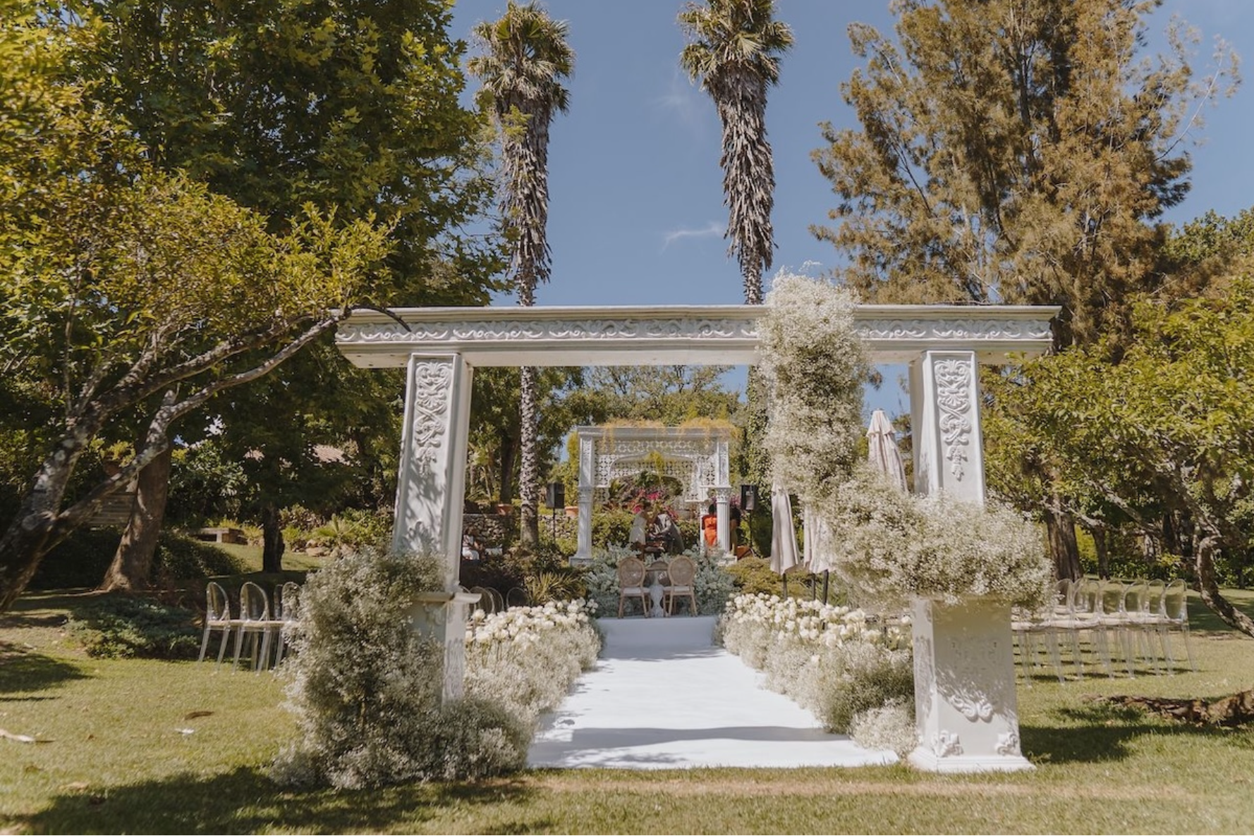 Accommodation & Spa • Events & Weddings & Corporate Lisbon Stay in Lisbon Cerrado das Fontainhas: accommodation, events, weddings, corporate, conferences, catering, spa, villa & hotel rental. Book now for unforgettable experiences.